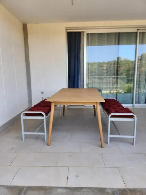 2 Bed Luxury Apt In Estepona, Parking & Pools Apartment